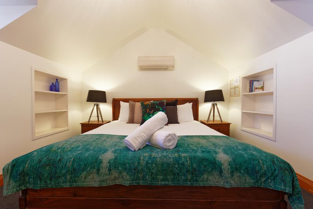 Hotel 54 On Bank à Port Fairy Extérieur photo
