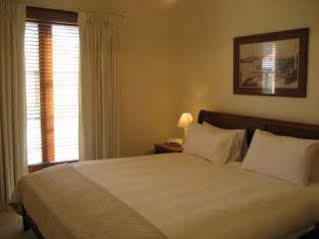 Hotel 54 On Bank à Port Fairy Extérieur photo