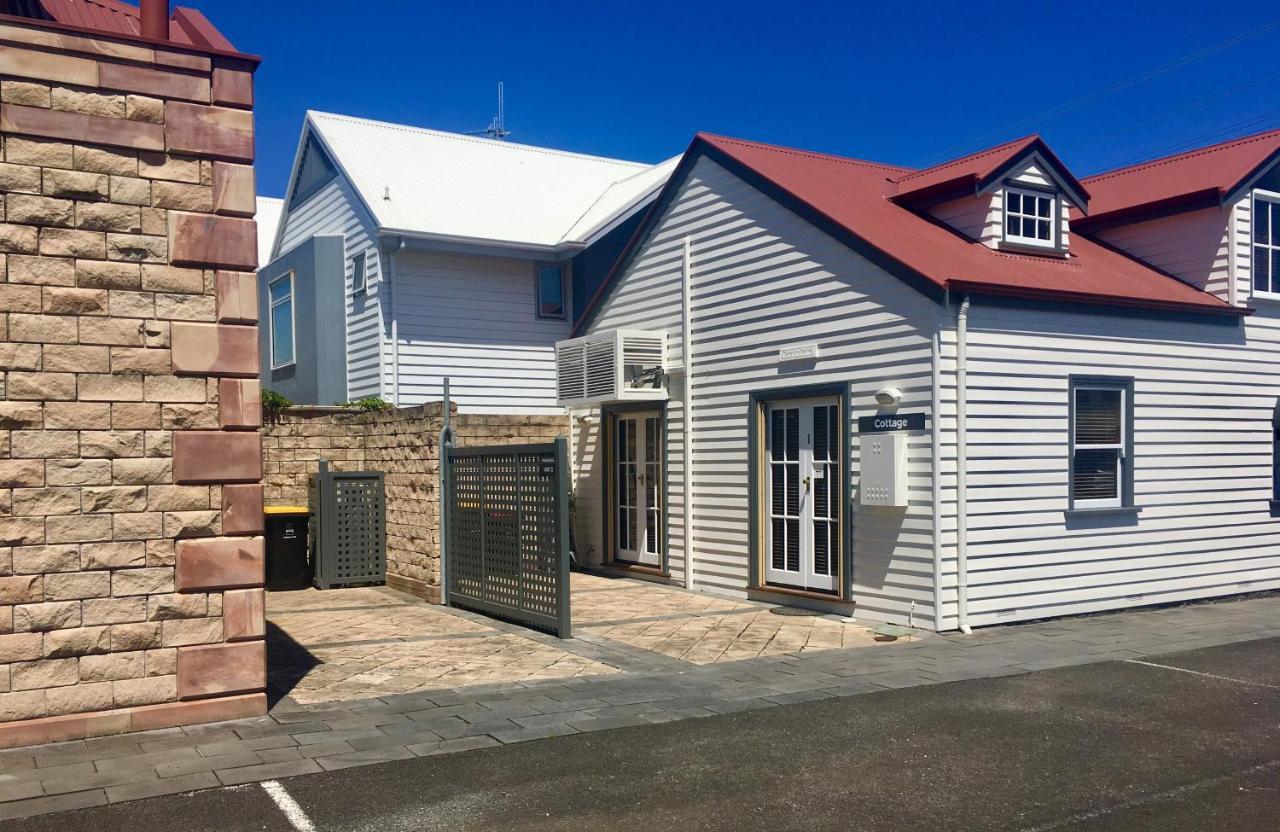 Hotel 54 On Bank à Port Fairy Extérieur photo